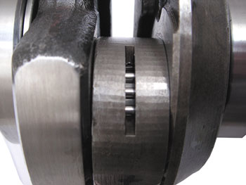 detail view bottom conrod bearing