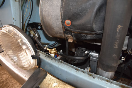 Picture: Mounted elektrical fuel vave for example at one of our customers cars.
<br>The picture only dispaly the mounting position. All other parts except the elektrical fuel valve itself are not part of this offer!